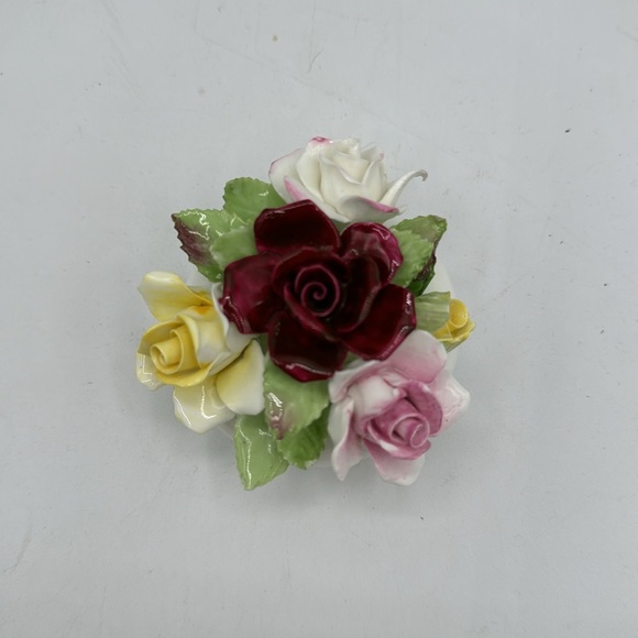 Royal Doulton Bowl of Flowers. - Picture 4 of 8